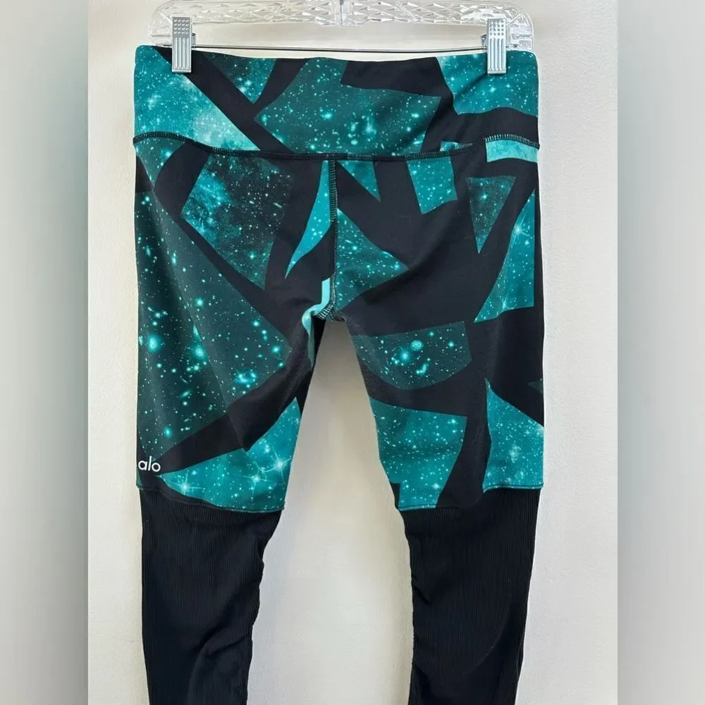 Alo Yoga Goddess Galaxy Print Ribbed Leggings M | Green Space Stirrup Yoga Pants